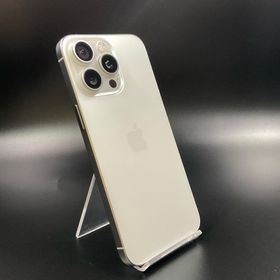 アップル(Apple)の【全額返金保証】【最速発送】Apple iPhone iPhone 15 Pro Max 1TB ホワイトチタニウム docomo 動作確認済(スマートフォン本体)