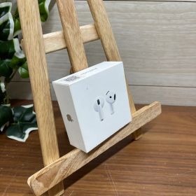 新品未開封Apple AirPods 4 ノイキャン非搭載 第4世代