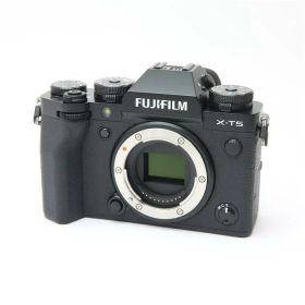 【中古】 《美品》 FUJIFILM X-T5 ボディ ブラック [ デジタルカメラ ]
