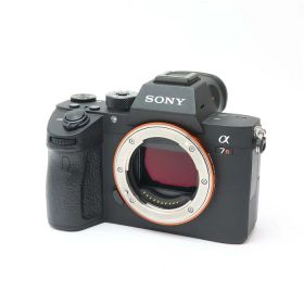 【中古】 《良品》 SONY α7RIII ボディ ILCE-7RM3 [ デジタルカメラ ]