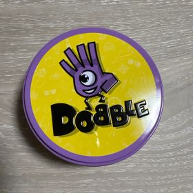 Dobble カードゲーム