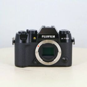 【中古】 (フジフイルム) FUJIFILM X-T50 ブラック ボデイ【中古カメラ デジタル一眼】 ランク：B