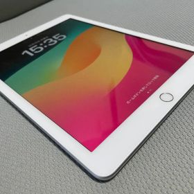 iPad 第6世代 9.7インチ A1954 シルバー 32GB