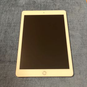 美品 iPad 第6世代 128G Wi-Fiモデル 充電器付き
