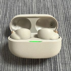 SONY製 ワイヤレスイヤホン WF-1000XM4