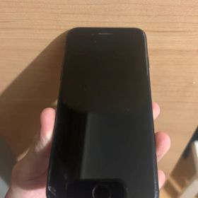 Apple iPhoneSE ブラック 本体