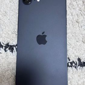 iPhone 16e 128GB SIMフリー 海外版 バッテリー100