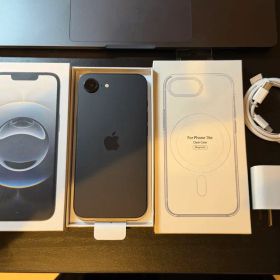 【超美品】iPhone 16e 128GB ブラック｜US版｜充電17回