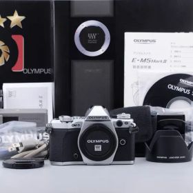 OLYMPUS オリンパス 【中古】OLYMPUS オリンパス OM-D E-M5 Mark II 14-150mm II レンズキット シャッター回数僅少 元箱付き ミラーレスカメラ