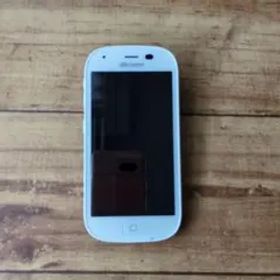 docomo らくらくスマートフォン4 F-04J ホワイト 本体のみ