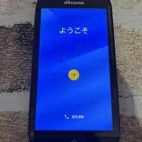 らくらくスマートフォン4（F-04J）ブラック