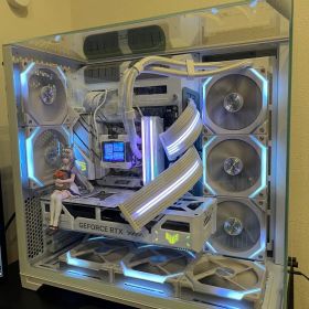 Ryzen7 7800X3D RTX 5070Ti ホワイトミドルタワー RGB