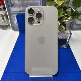 E1934 【ジャンク品】iPhone15ProMax Natural 256GB バッテリー85% SIMフリー