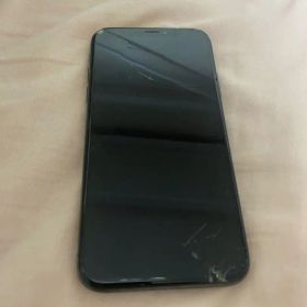 iPhone X ブラック256GB バッテリー残量69%