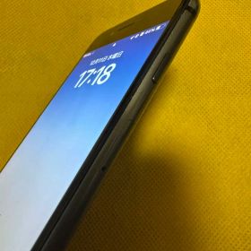 iPhone 8 64GB ブラック SIMフリー バッテリー100%美品