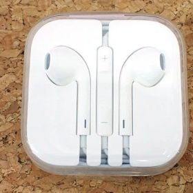 【新品 未使用】Apple 純正 EarPods マイク付き イヤホン iPhone 付属品 有線 シュリンク付き(PAYT16-5)
