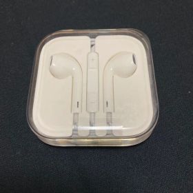 Apple EarPods 3.5mmジャック ケース付き