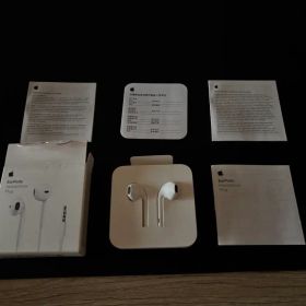 マイク不可 EarPods with 3.5mm Headphone plug