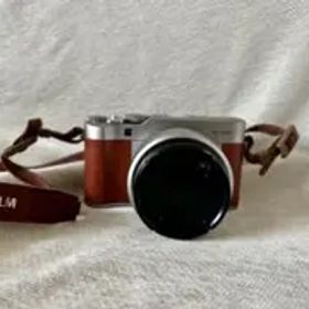 富士フイルム ミラーレス一眼カメラ FUJIFILM X-A5 レンズキット