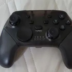 Nintendo Switch プロコントローラー