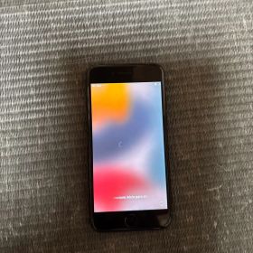 Apple iPhone 7 ブラック 本体