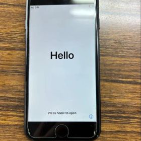 Apple iPhone 7 32GB 美品