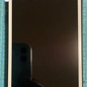 残量多 アイフォン バッテリー93% iphone7 32GB 本体