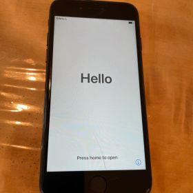 Apple iPhone 7 ブラック 本体