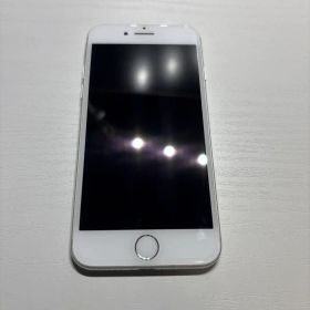 Apple iPhone 7 シルバー 本体