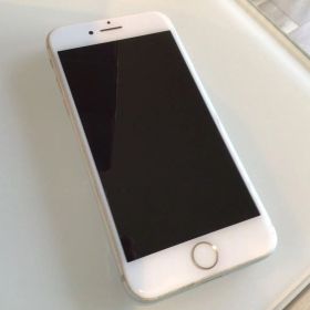 Apple iPhone 7 シルバー ・ホワイト本体