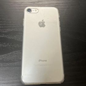 Apple iPhone 7 シルバー 本体
