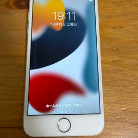 Apple iPhone 7 32GB シルバー SIMロックなし