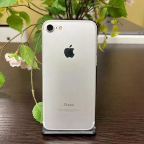 iPhone 7 32GB シルバー 国内SIMフリー 送料無料