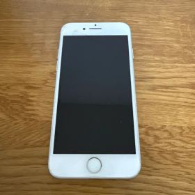 Apple iPhone 7 ホワイト 本体