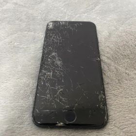 iPhone 7 ブラック 画面ひび割れ【ドコモ】
