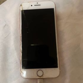 iPhone 7 ローズゴールド 画面ひび割れ