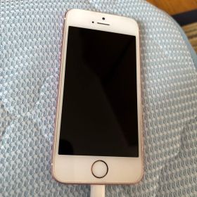 Apple iPhone SE ローズゴールド