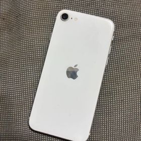 Apple iPhone se ホワイト 本体