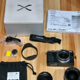 Fujifilm X70 コンパクトデジタルカメラ