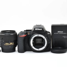 ■ 美品 ■ ニコン Nikon D5600 ≪S数7,900回≫ レンズセット AF-S DX 18-55mm F3.5-5.6G VR II 1926