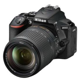 NIKON D5600 18-140 VR 一眼レフカメラ