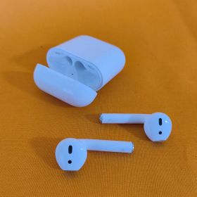 ☆期間限定お値引き中☆ AirPods 第二世代 A1602 IOS デジタル オーディオ イヤホン イヤフォン レディース メンズ キッズ 笑声出品商品