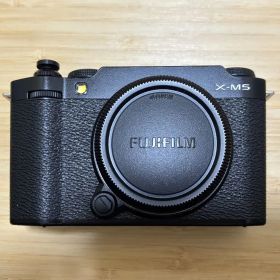 X-M5 FUJIFLIM ブラック ボディ 保証書付き レンズ無し