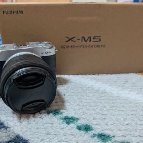 富士フィルム X-M5 シルバー XC15-45 レンズキット