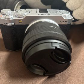 Fujifilm X-M5 ミラーレス一眼 15-45mmレンズ付き