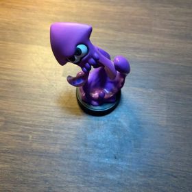 イカ アミーボ フィギュア 紫色 約10cm