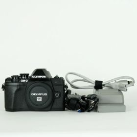 [美品 | シャッター数11,170回] OLYMPUS OM-D E-M10 Mark III [ボディ ブラック] | マイクロフォーサーズマウント