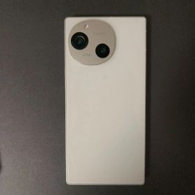 【極美品】AQUOS R9 SIMフリー版 ホワイト 12+256GB