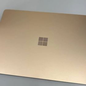 Microsoft Surface Laptop 13.8"