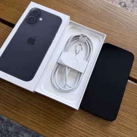 [美品] Apple iPhone 16 本体 128GB ブラック